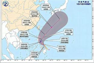 手感不错！杰伦-格林半场8投5中得到11分5板 但已身背3次犯规